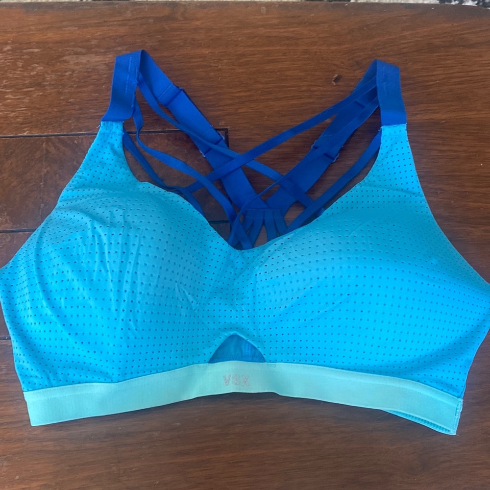 VS Sports Bra